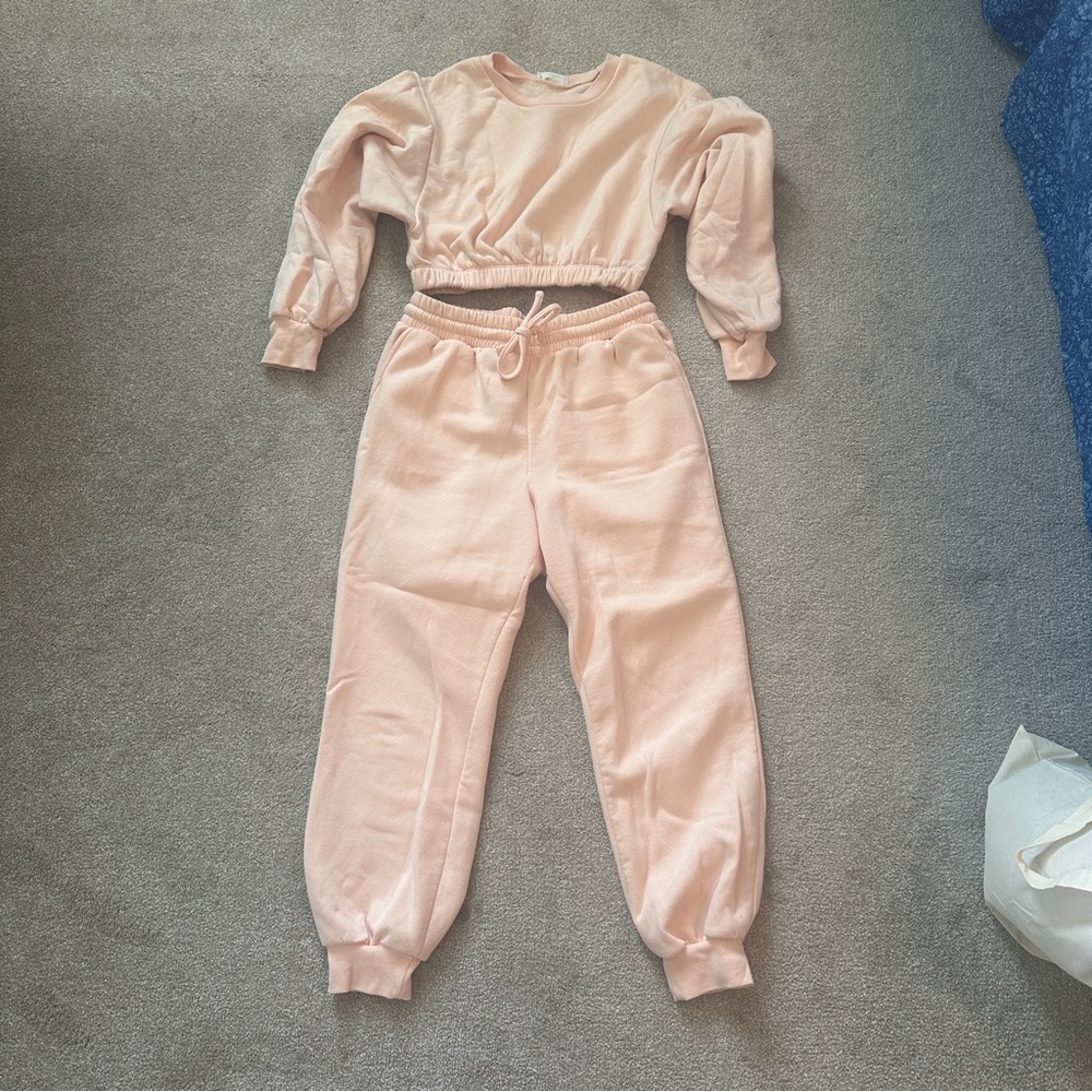 Pale oranges sweat suit set